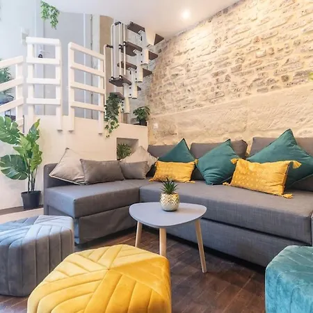 Duplex Parisien En Face Métro13 Appartamento *